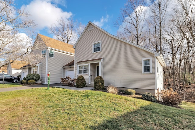 view of front of property with a front yard