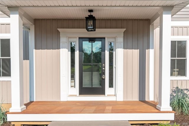 entrance to property with covered porch