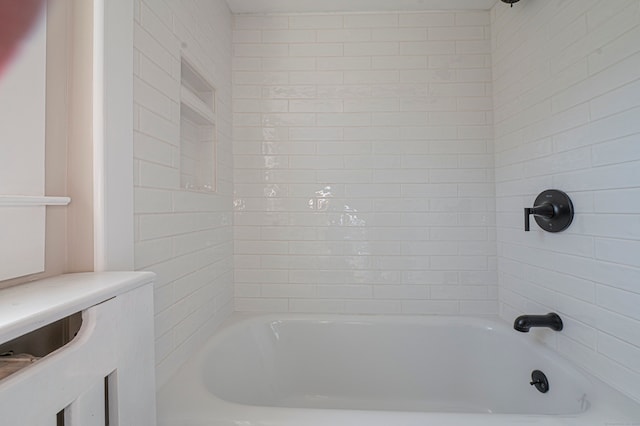 bathroom featuring shower / bath combination