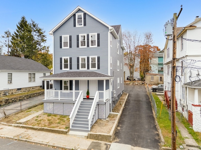 view of front of property featuring a porch