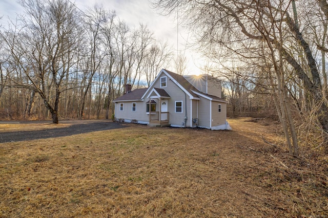 exterior space with a yard