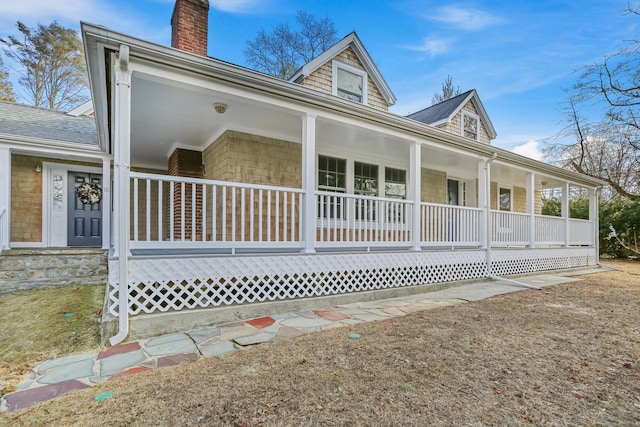 view of front of home featuring a porch