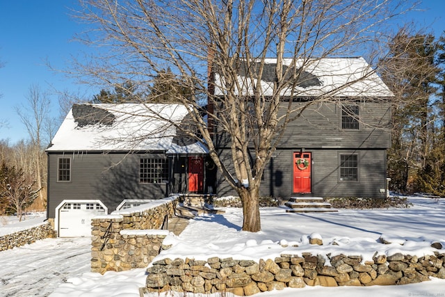 view of front facade with a garage