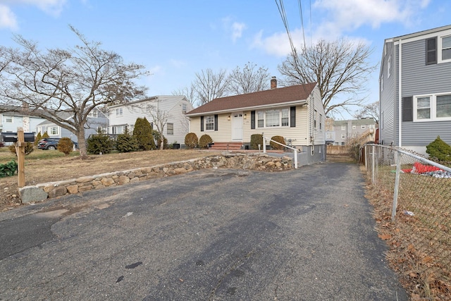 view of front of property