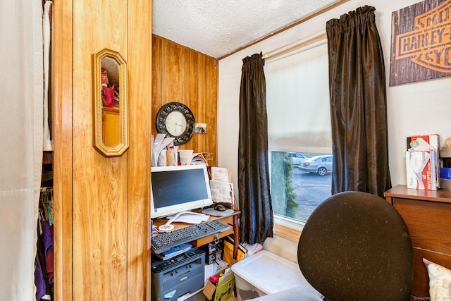 office with a textured ceiling