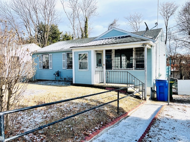 view of front of house with a front yard