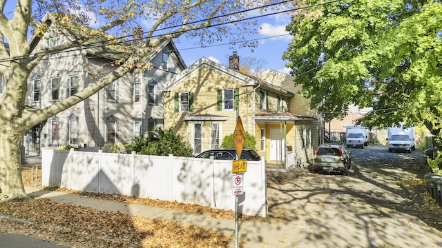 view of front of house