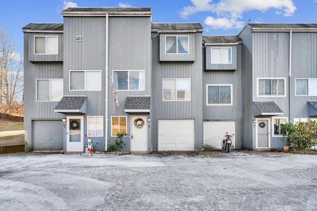 223 Thompson St Unit B, East Haven, CT 06513 - photo 1