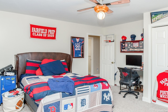 carpeted bedroom featuring ceiling fan