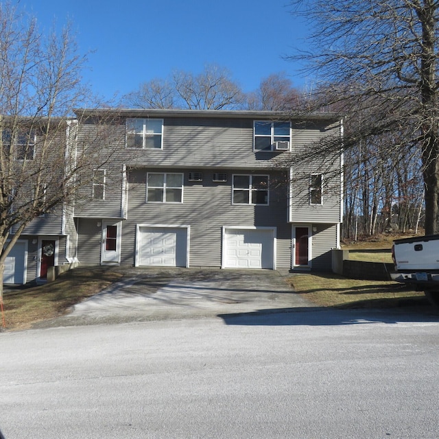 view of front facade with a garage