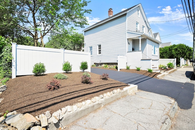 view of home's exterior