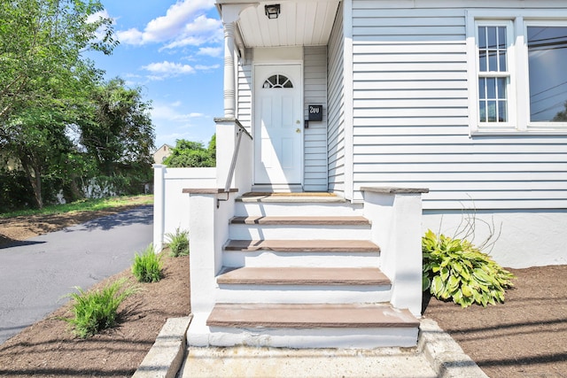 view of property entrance