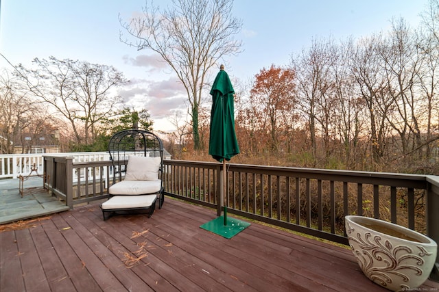 view of deck at dusk