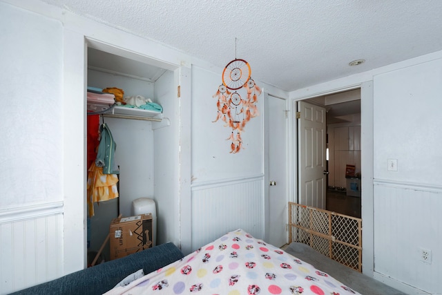 bedroom with a textured ceiling