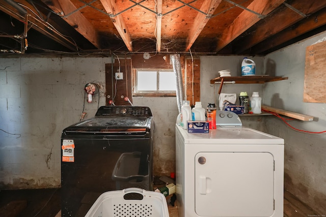 clothes washing area with independent washer and dryer