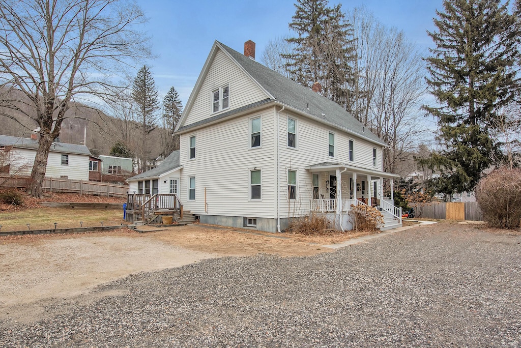 view of front of house