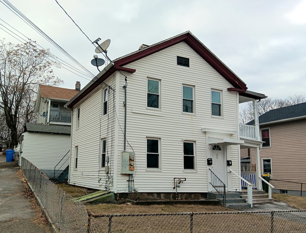 view of front of house