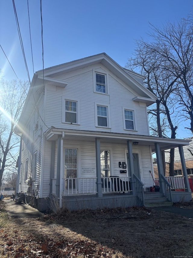 view of front of property featuring a porch