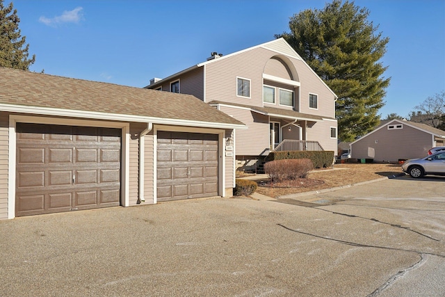 view of front property