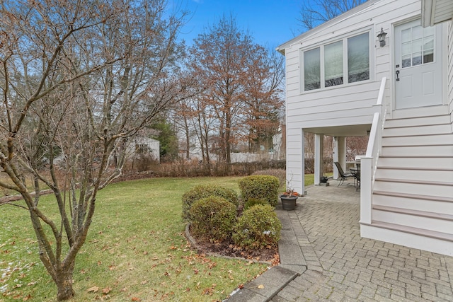 view of yard with a patio