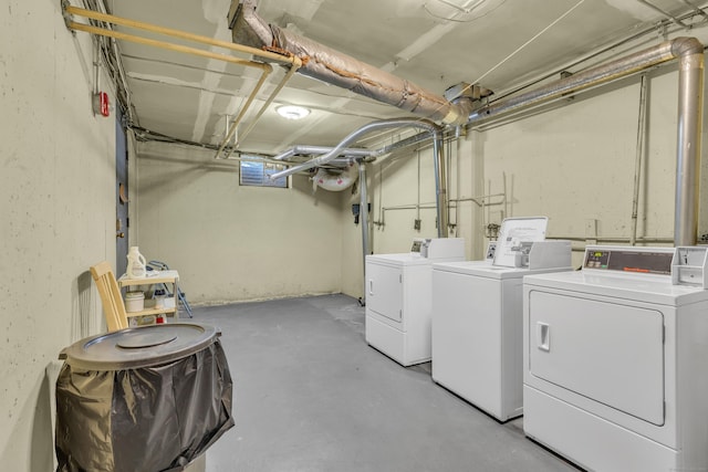 laundry area featuring washer and clothes dryer