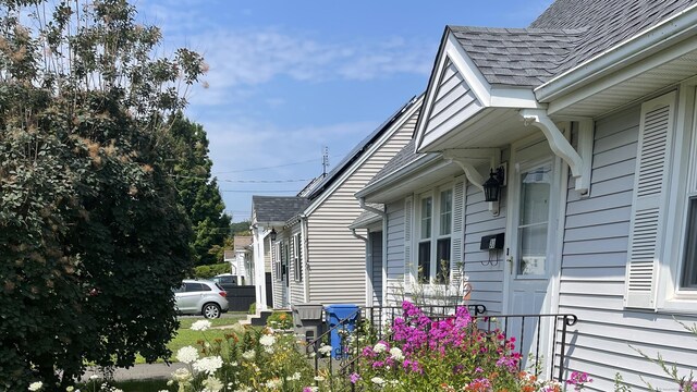 view of property exterior