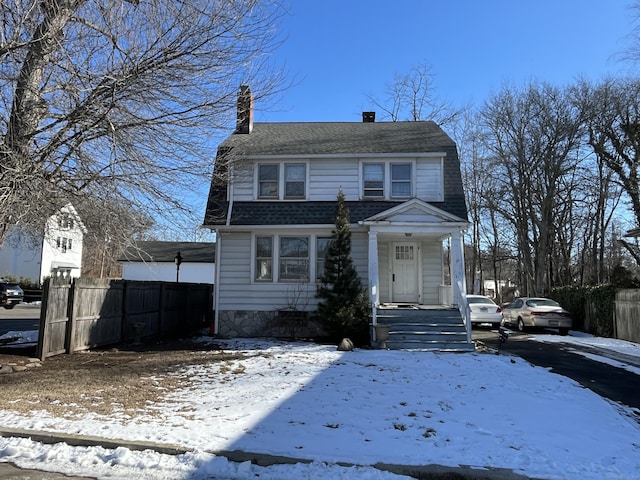 view of front of property