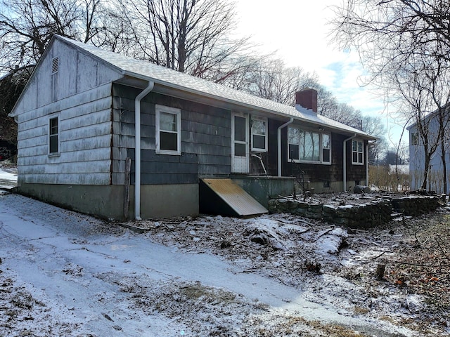 view of front of property