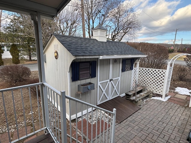 view of outbuilding