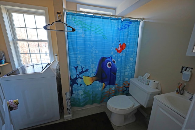 bathroom featuring toilet, a shower with shower curtain, vanity, and tile patterned flooring