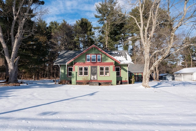 view of front of property