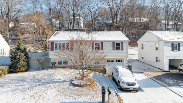 view of front facade featuring a garage