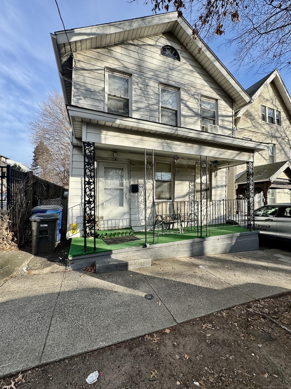 view of front of house featuring covered porch