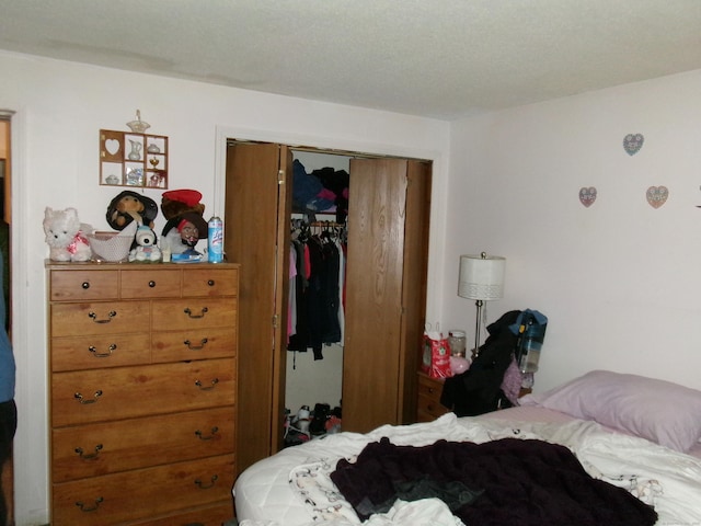 bedroom featuring a closet