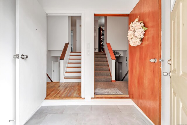 view of tiled foyer