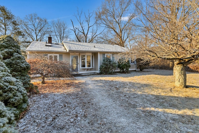 view of front of property