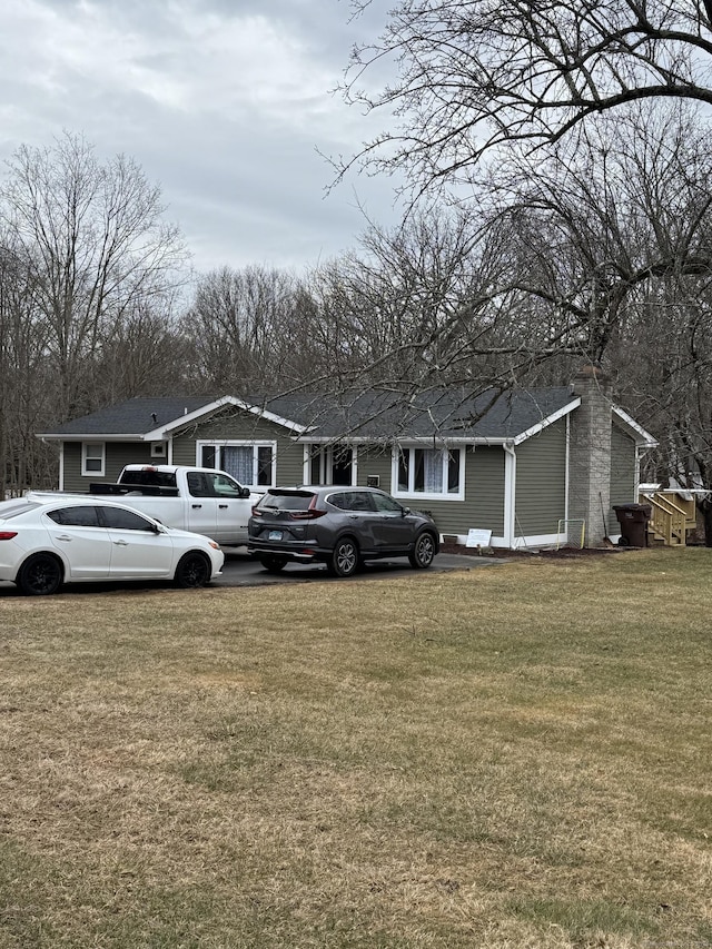 exterior space featuring a lawn