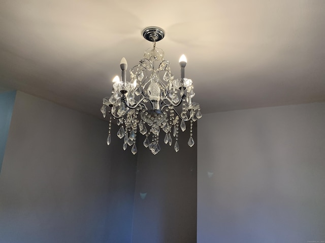 interior details with a notable chandelier