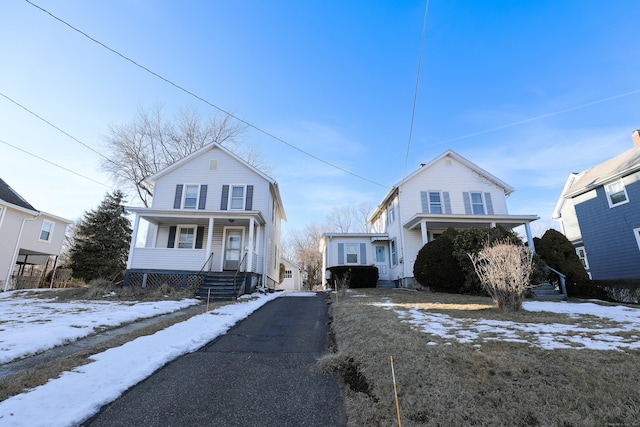 view of front of house with a porch