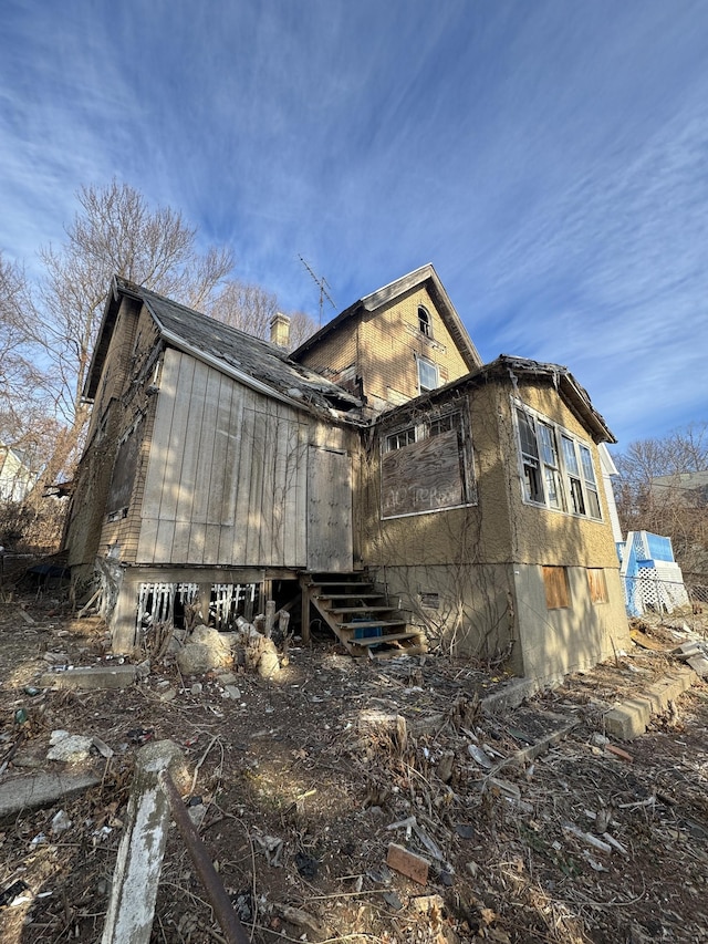 view of home's exterior