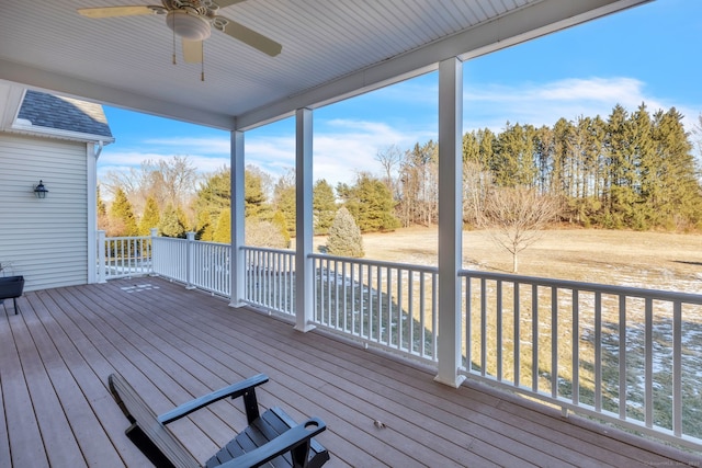 deck with ceiling fan