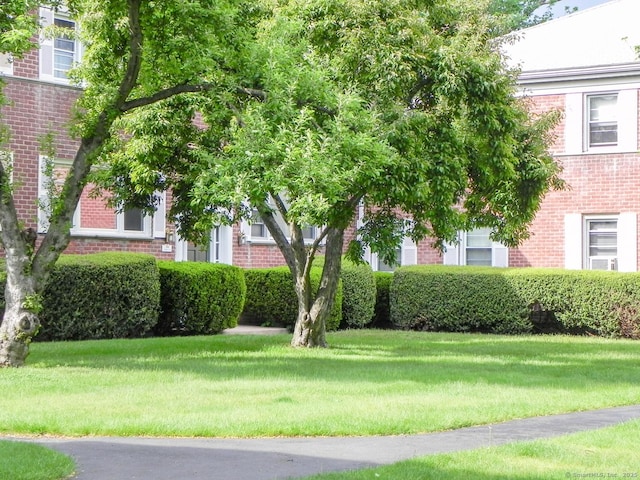 exterior space featuring a yard