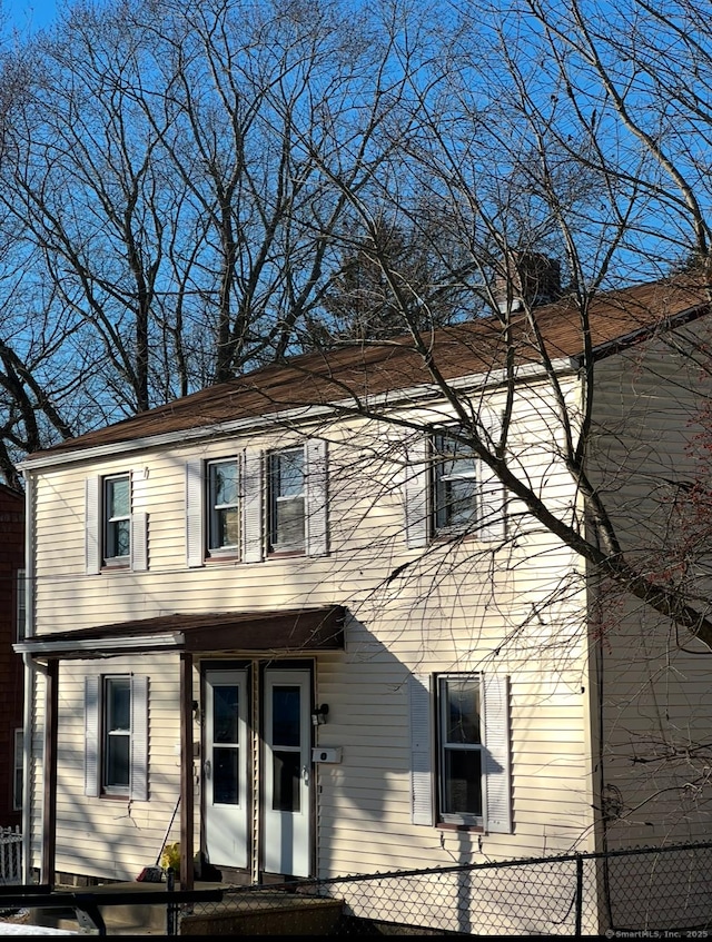 view of front of house