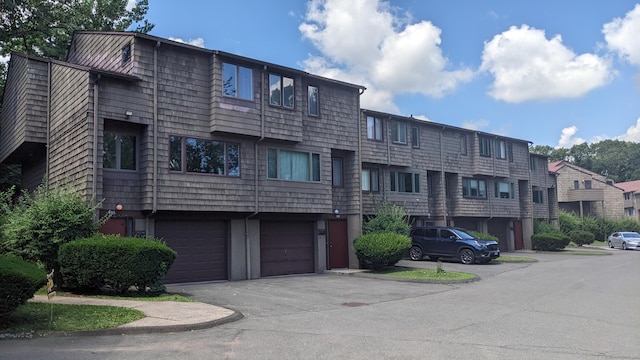 184 Towne House Rd Unit 184, Hamden, CT 06518 - photo 1