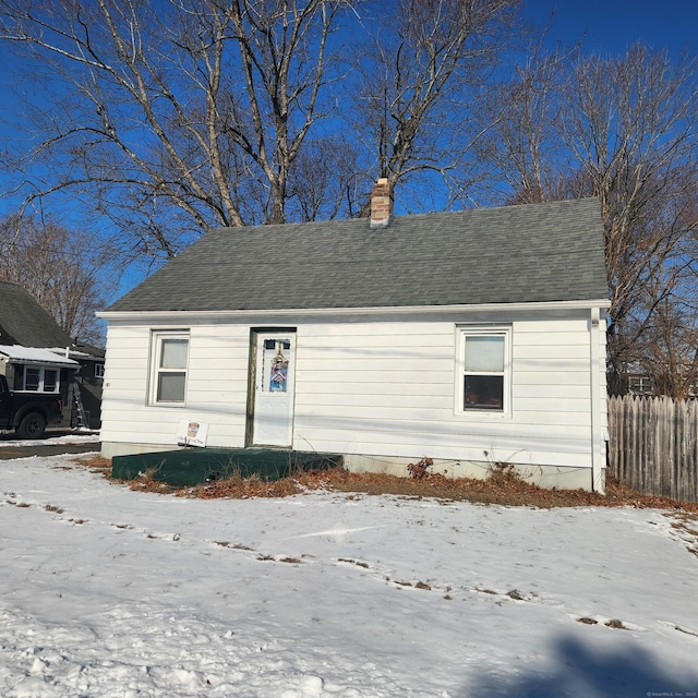 view of front of property