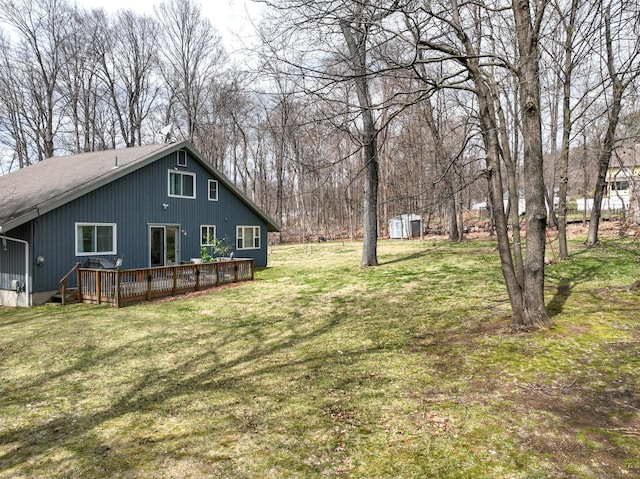 4 Alpine Dr, South Windsor, CT 06074 - view of yard with a wooden deck