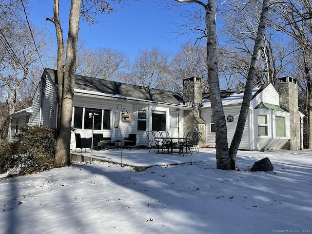 view of front of house