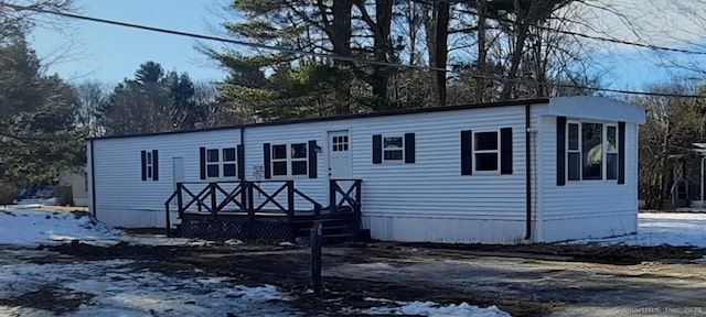 view of front of house