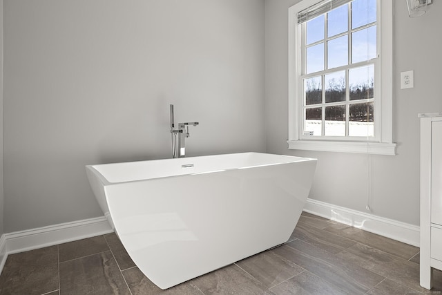 bathroom featuring a tub