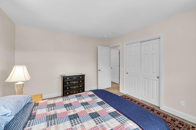 bedroom with a closet